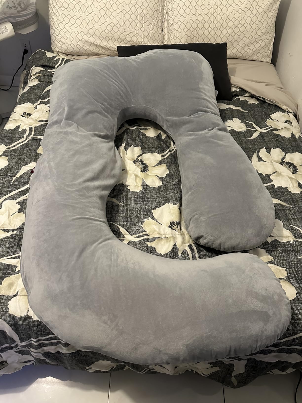 Momcozy Pregnancy Pillow